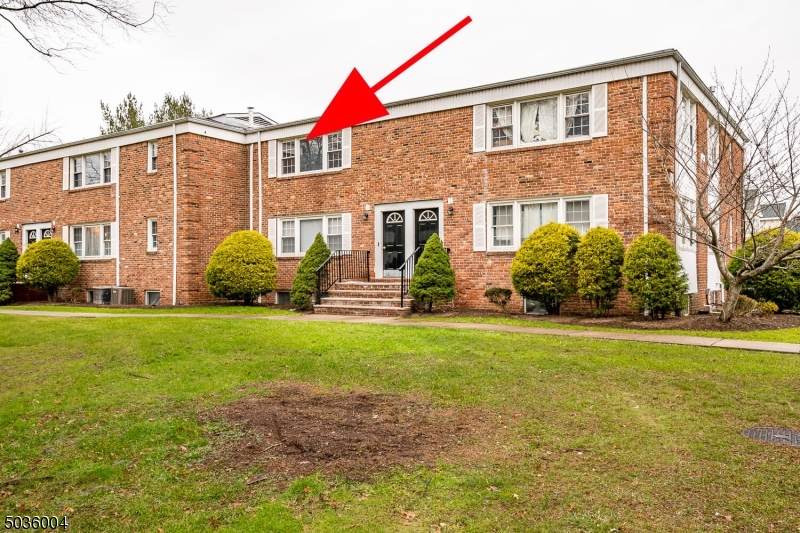11 Morgan Ln - Photo 1