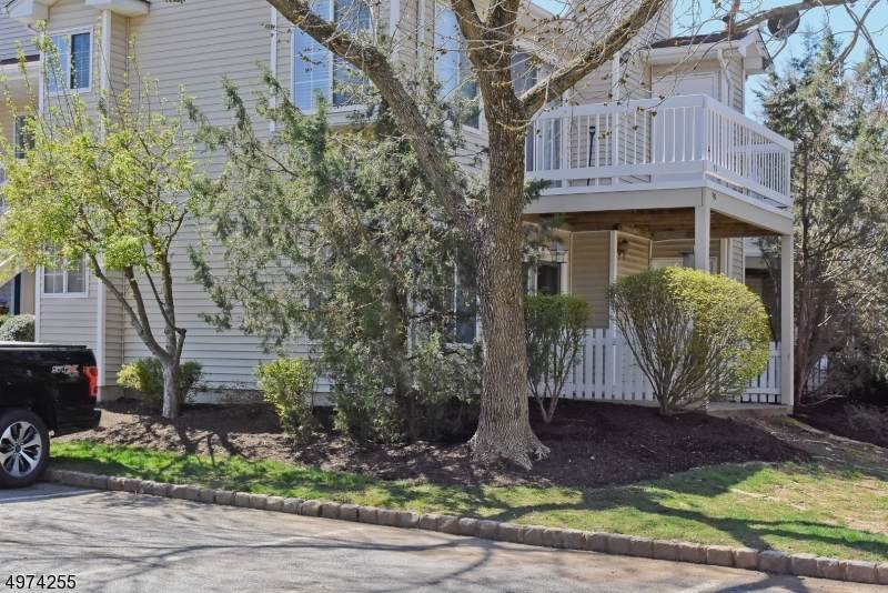 95 Sage Ct - Photo 1