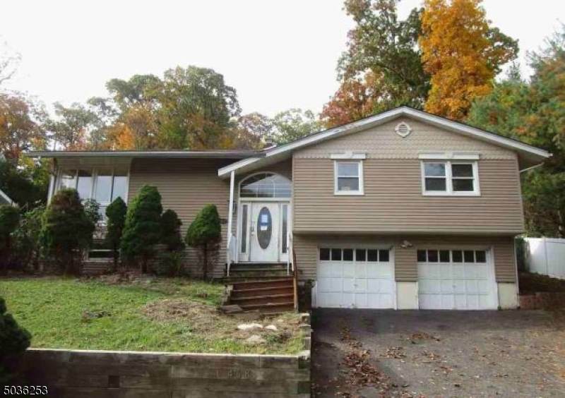 468 Lafayette Ave - Photo 1