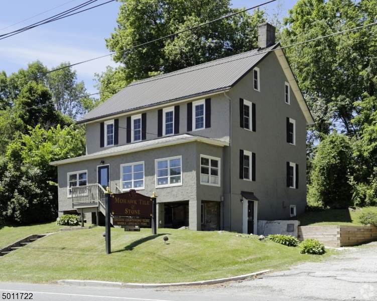 187 Main St - Photo 1