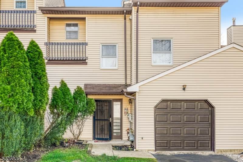 11 Bowfell Ct - Photo 1
