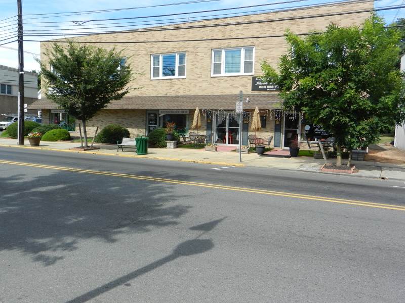 1906 Westfield Ave - Photo 1