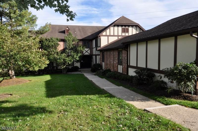13 Kensington Rd - Photo 1