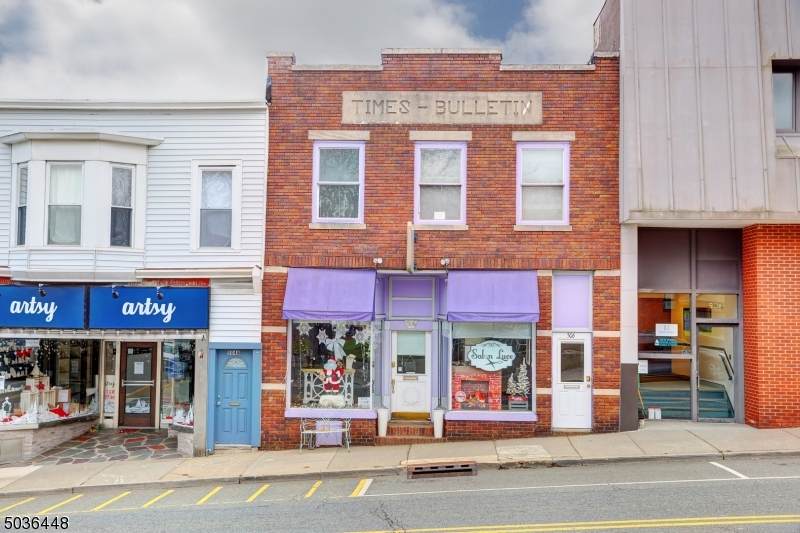 506 Main St - Photo 1