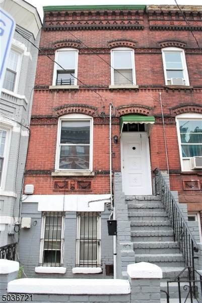 60 Oak St - Photo 1