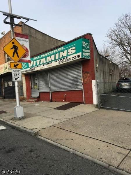 137 Bloomfield Ave - Photo 1