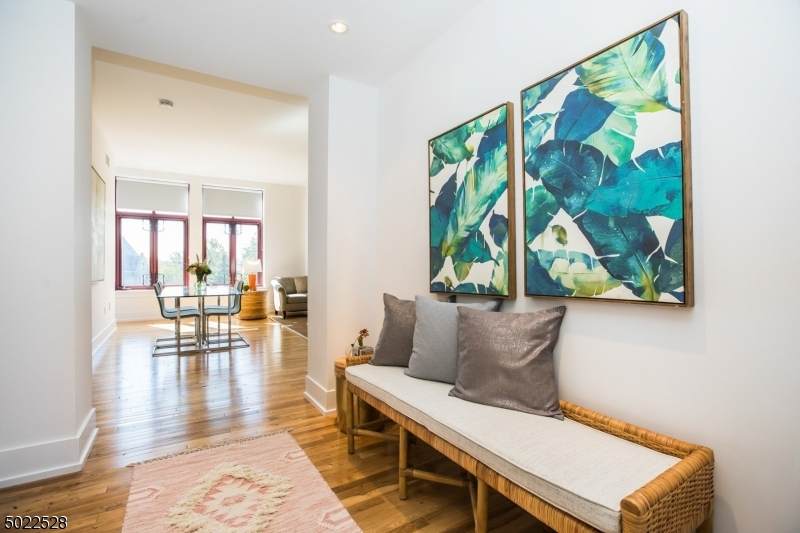 85 Park Ave - Photo 1