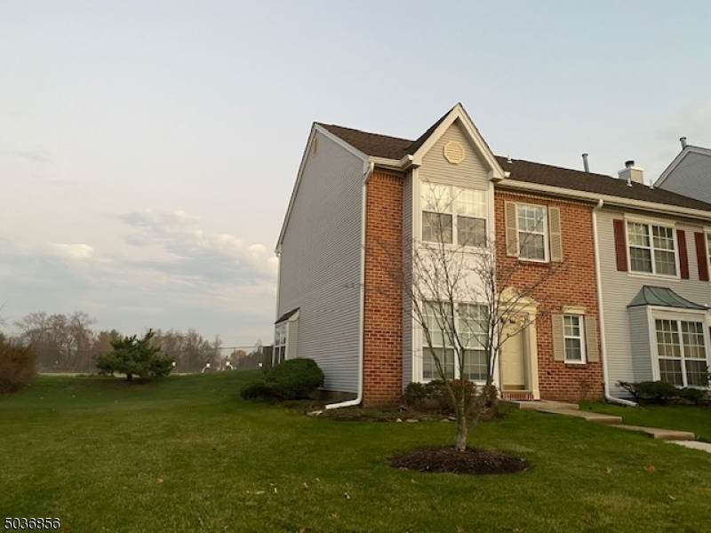 61 Townsend Ct - Photo 1