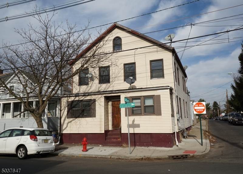 691 W Grand Ave - Photo 1