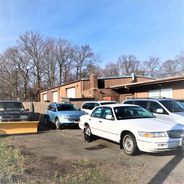 109 Townsley St - Photo 1