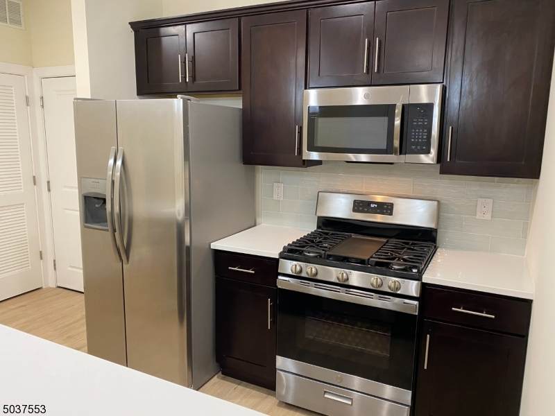 495 Washington St - Photo 1