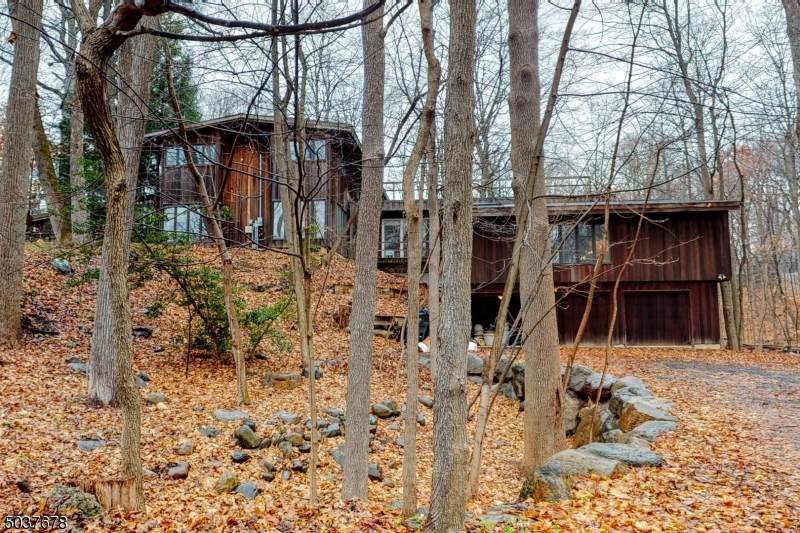 25 Sparrowbush Rd - Photo 1