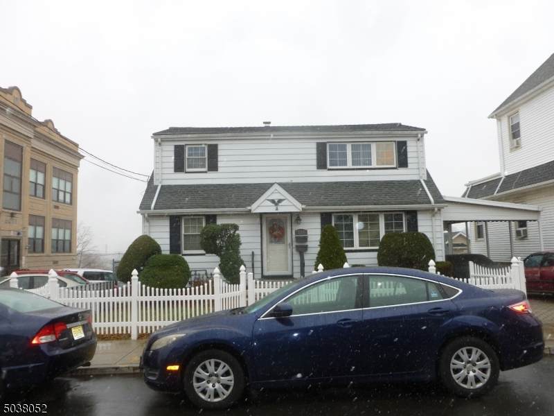 237 Lincoln Pl - Photo 1