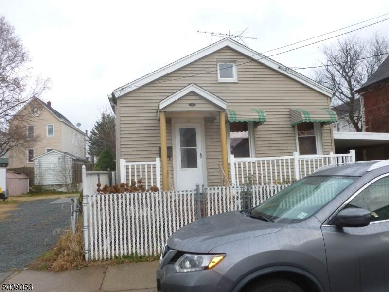 16 Riverside Pl - Photo 1