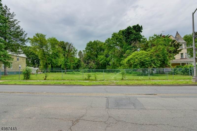 276 Springdale Ave - Photo 1