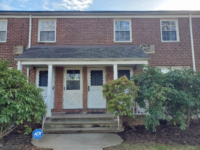 93 Clark Ct - Photo 1