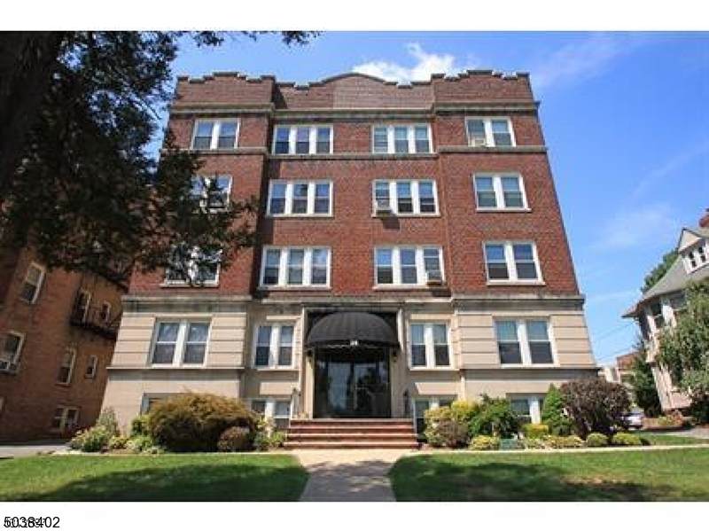 16 Forest St - Photo 1
