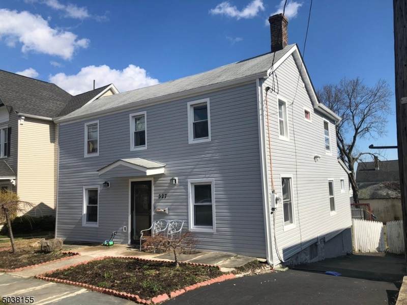 327 Church St - Photo 1