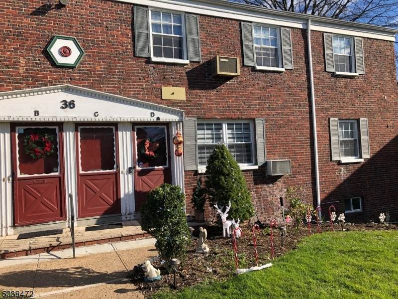36 W Roselle Ave - Photo 1