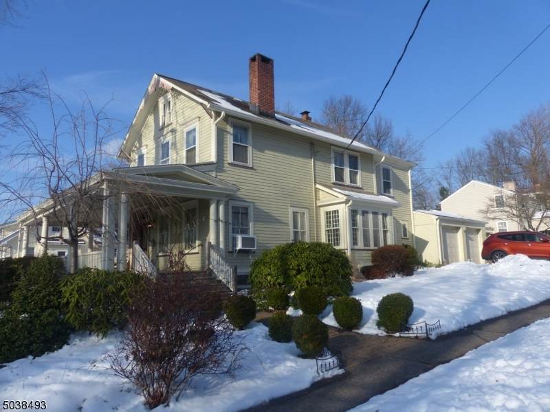 3 Hillside Ave - Photo 1