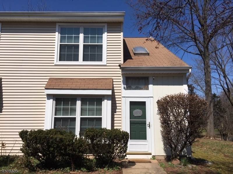 52 Canterbury Cir - Photo 1