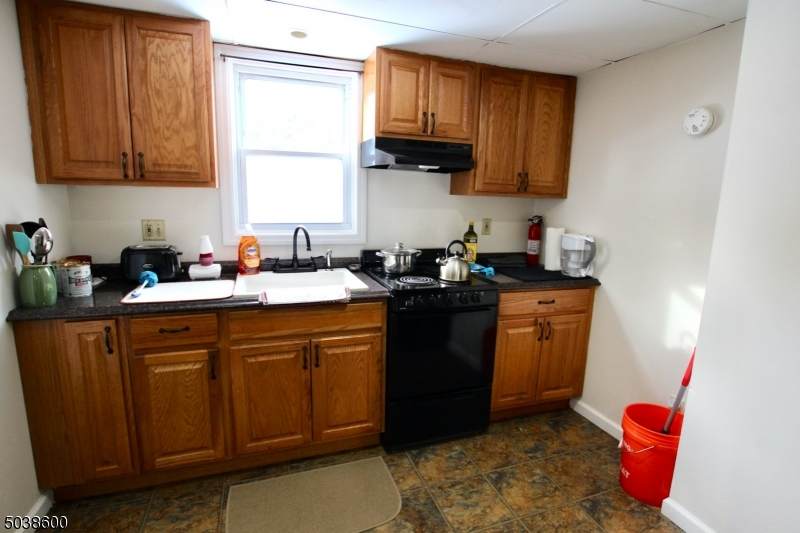 131 Main St - Photo 1