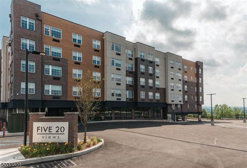 520 Cliff Street - Photo 1