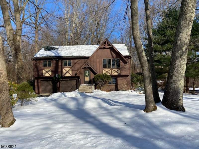 11 Overhill Rd - Photo 1