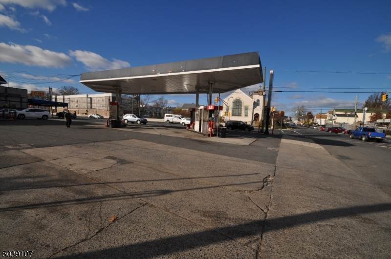 481 Spring St - Photo 1