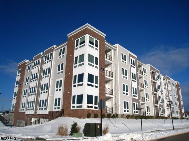 1 Hadley Dr. Unit 105 - Photo 1