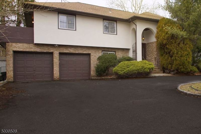 828 Mountain Ave - Photo 1