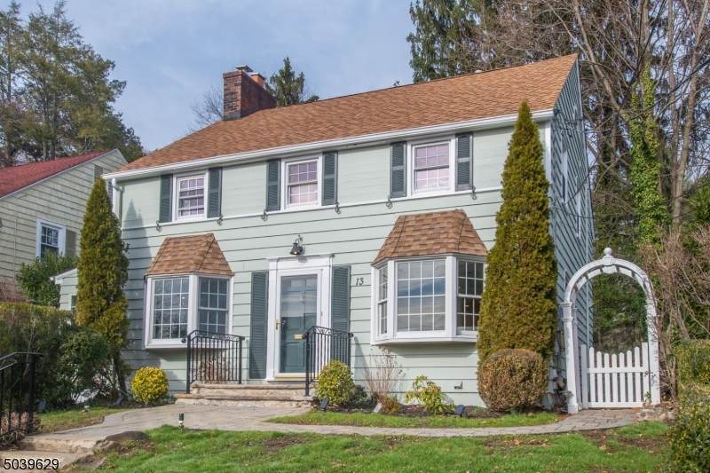 13 Ridge Ter - Photo 1