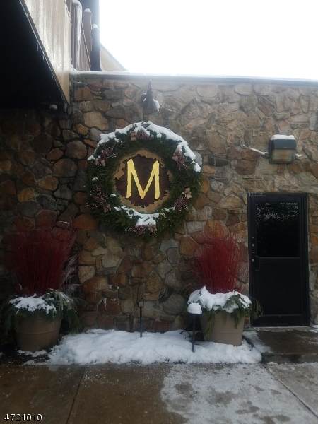 2 Chamonix Dr, 102 - Photo 1