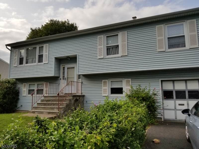 220 Carlisle St - Photo 1