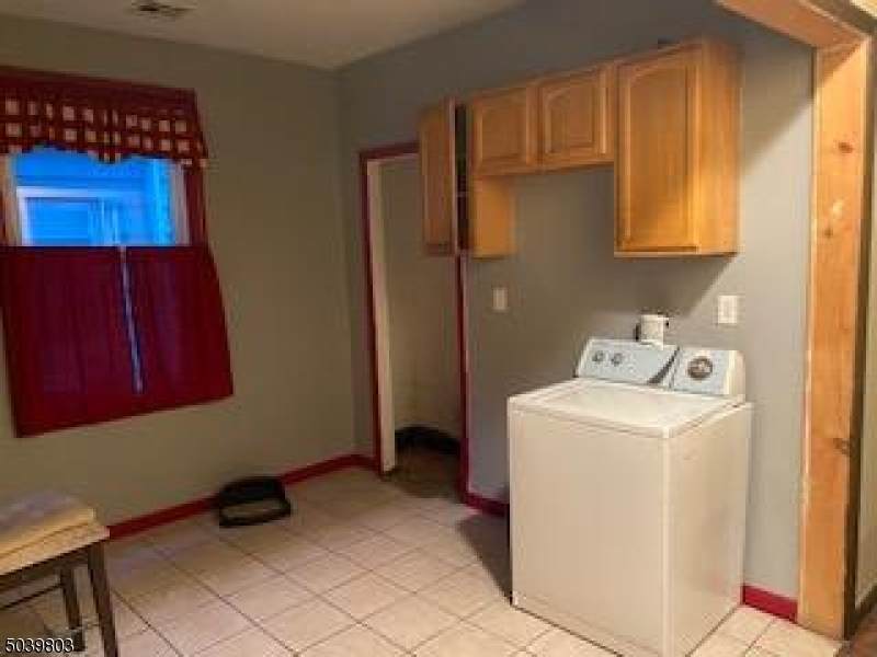 74 Millington Ave - Photo 1