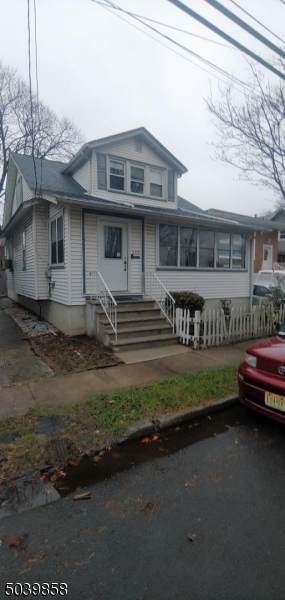 549 Harvard Ave - Photo 1