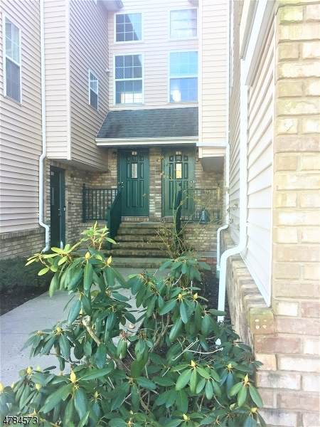 106 Rip Van Dam Ct - Photo 1
