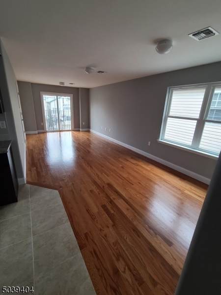 325 Court St - Photo 1