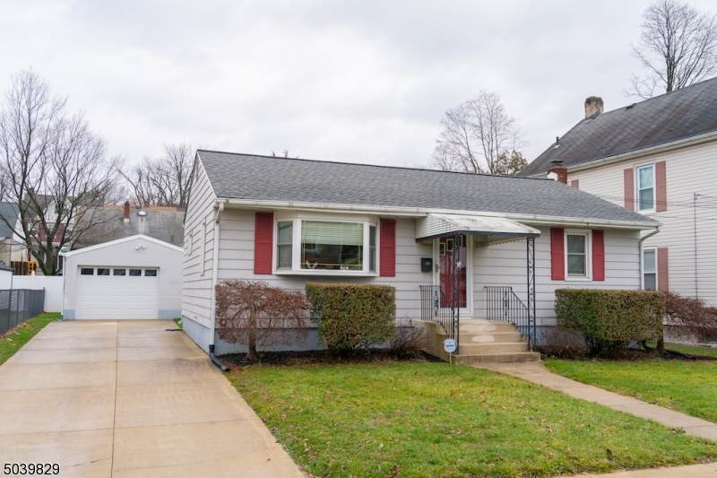 297 Firth St - Photo 1