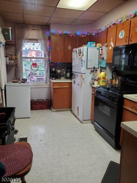 32 Bennett St - Photo 1