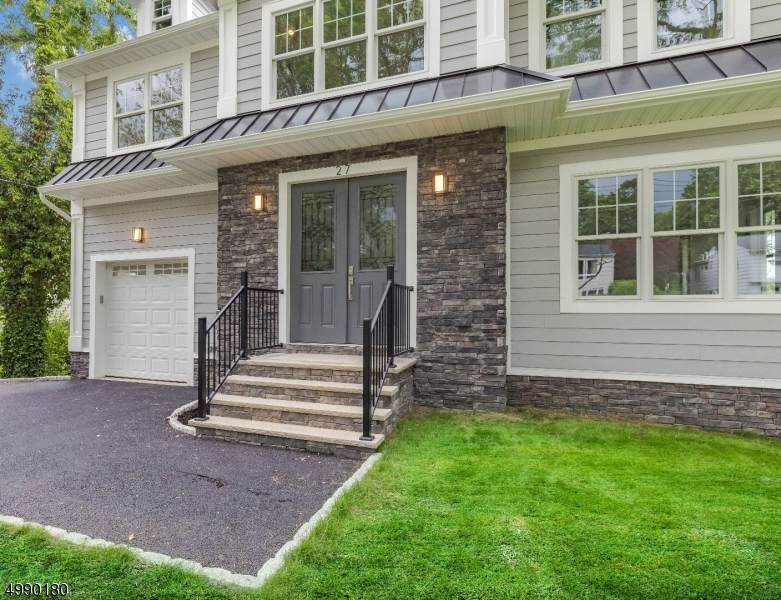 27 Girard Ave - Photo 1