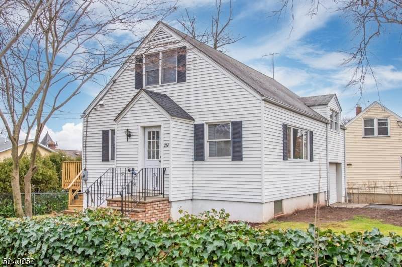 264 Hillside Ave - Photo 1