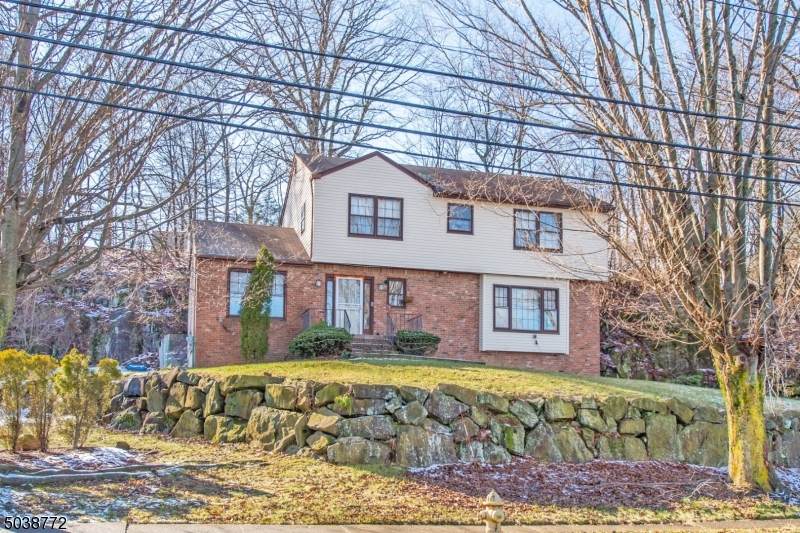 148 Jackson Ave - Photo 1