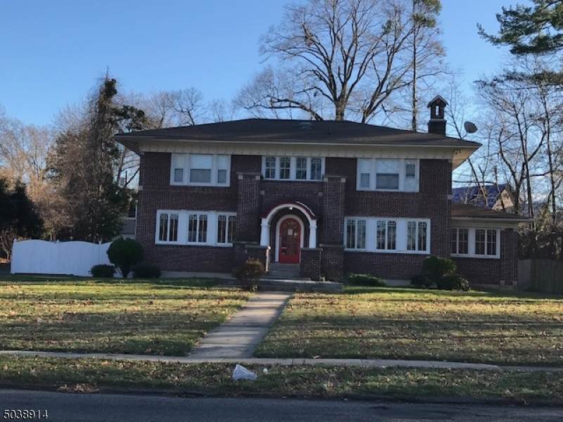 452 S Harrison St - Photo 1