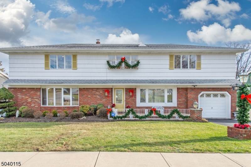 15 Carr Pl - Photo 1