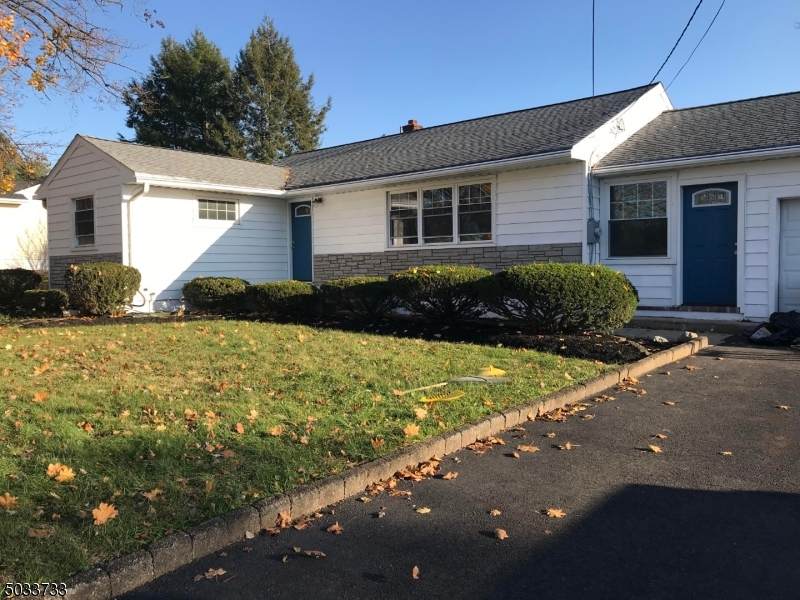 9 Rivercrest Dr - Photo 1