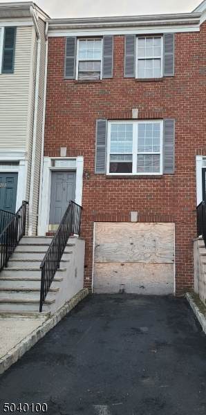 250 Warren St - Photo 1