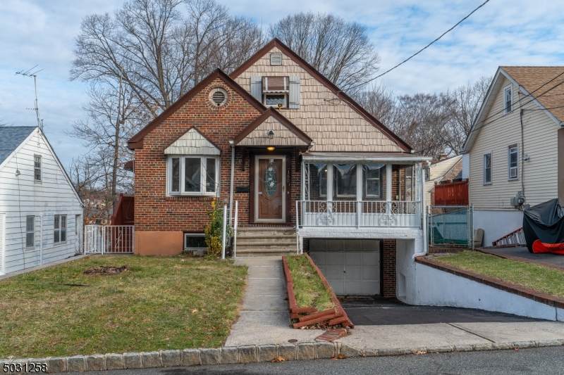 150 Liberty Ave - Photo 1