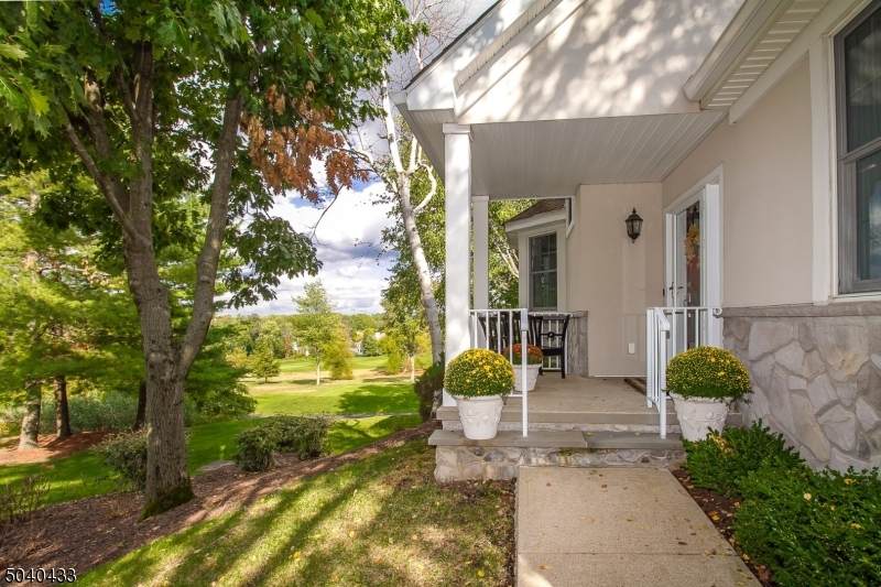 25 Hadley Ct - Photo 1