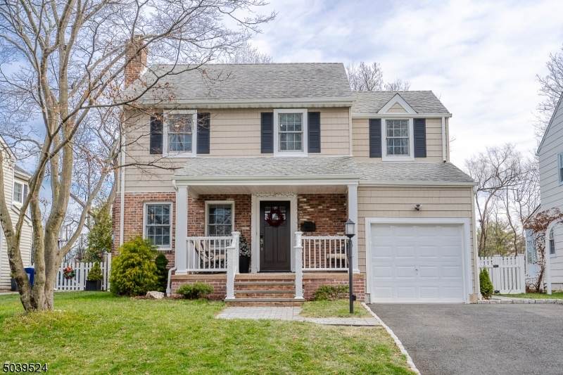 11 Tallmadge Ave - Photo 1